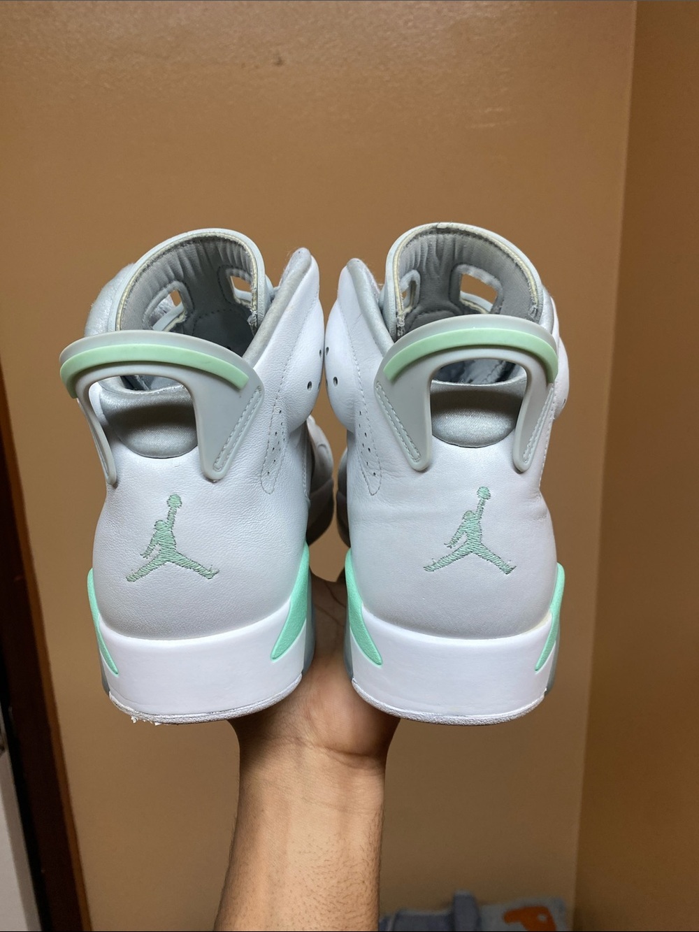2022 Air Jordan 6 Retro Mint Foam Size 11 Women’s Size 9.5 Men’s DQ4914-103 - Picture 12 of 16